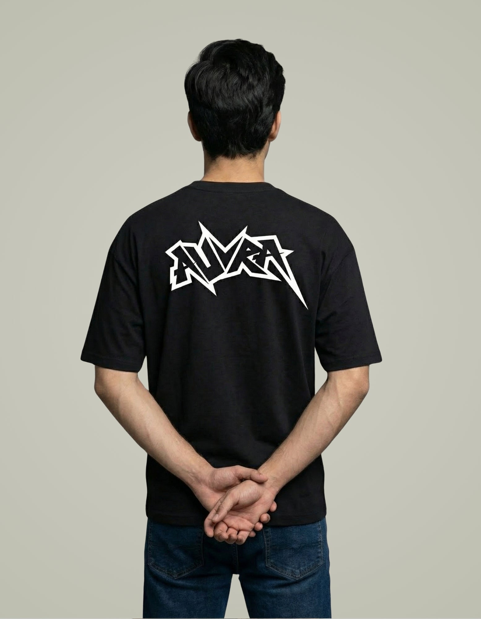 Auvra Tee